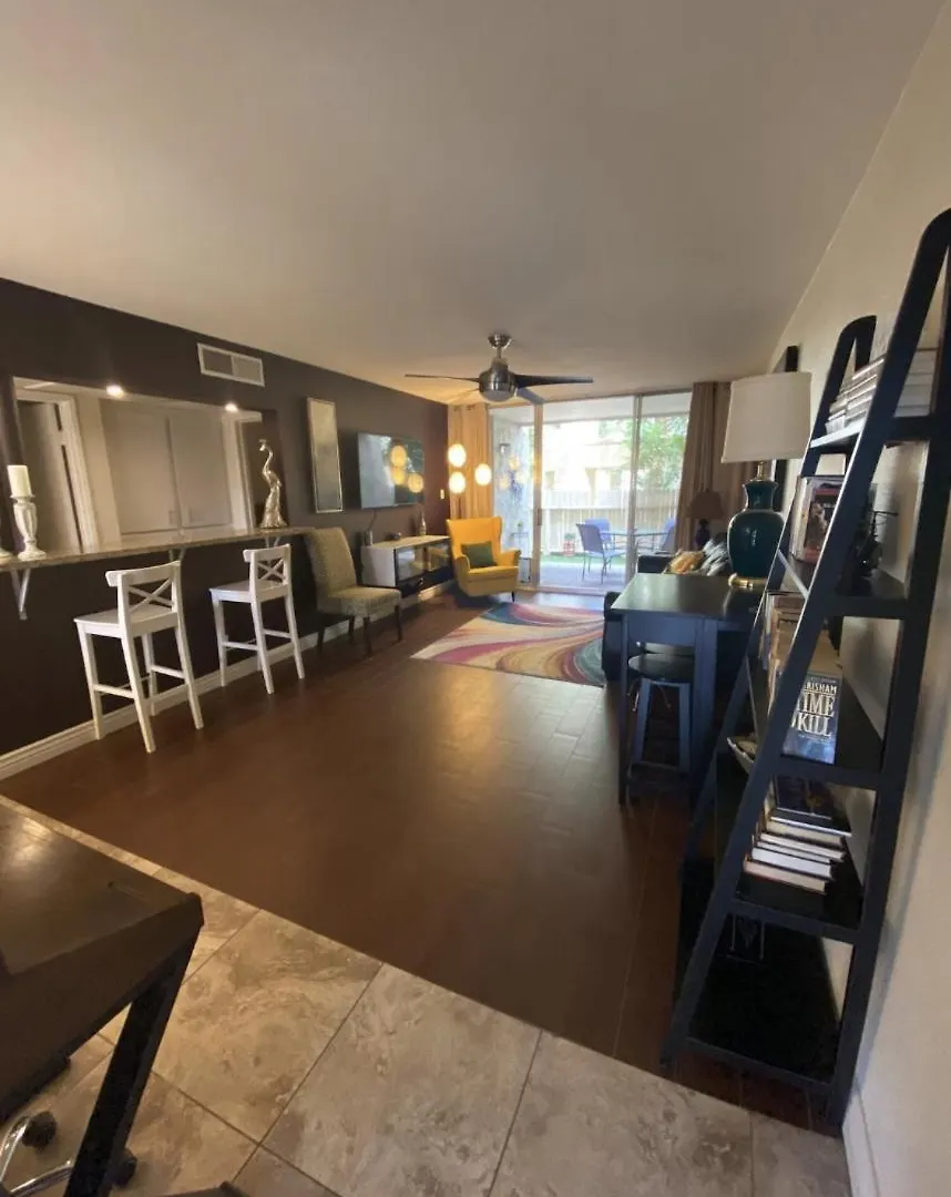 Chic 1-Br Condo In Phenomenal Scottsdale kontakter